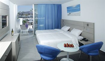 Hotel Limanaki Beach