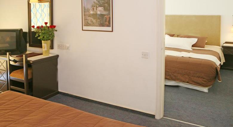 Hotel Navarria