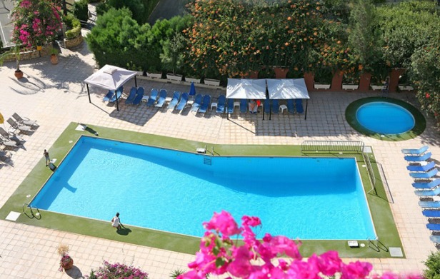 Hotel Navarria
