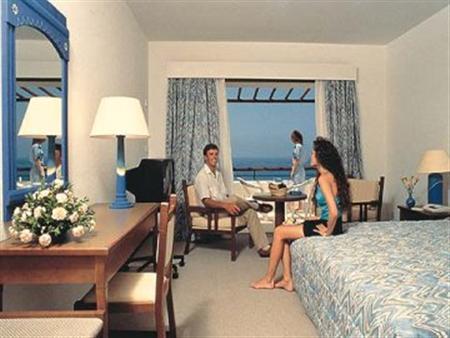 Coral Beach Hotel & Resort