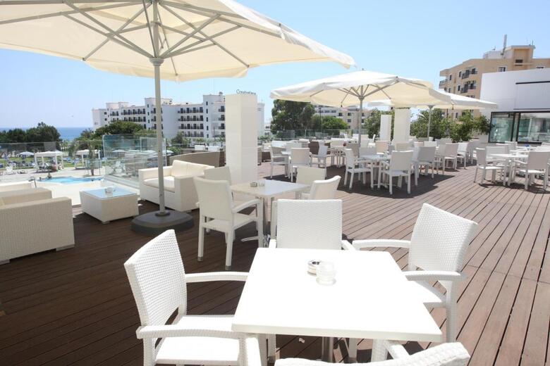 Hotel Odessa(.)