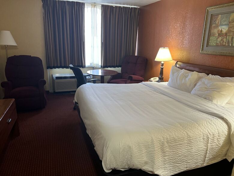 Hotel Ramada By Wyndham Rome - Verona