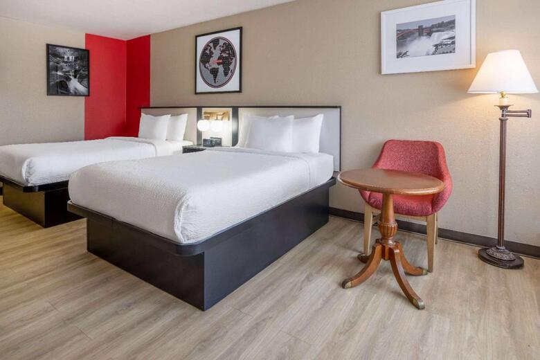 Hotel Ramada By Wyndham Rome - Verona