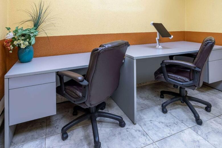Hotel Ramada By Wyndham Rome - Verona