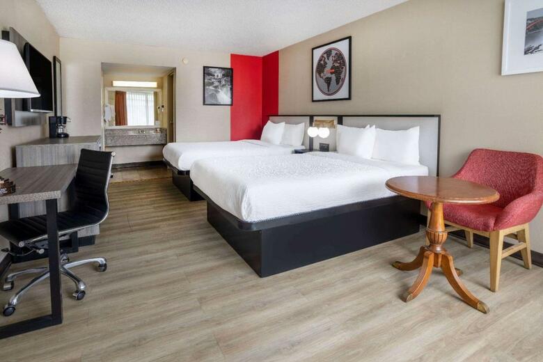 Hotel Ramada By Wyndham Rome - Verona