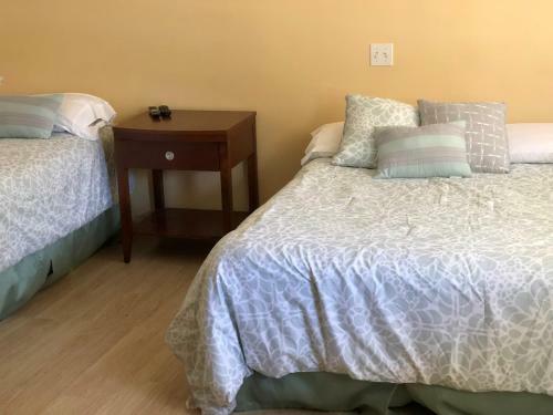 La Plaza Del Sol Motel