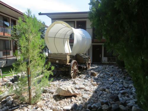 Saddle West Casino Hotel Rv Park