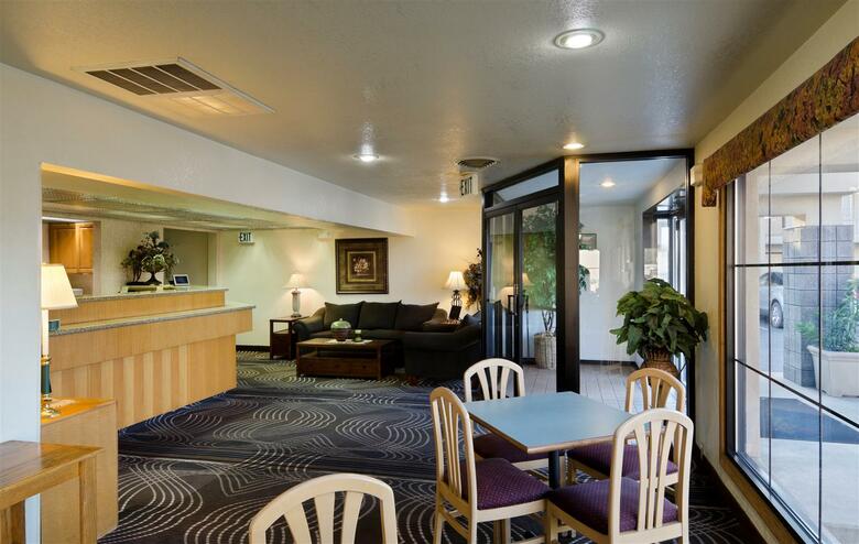 Motel Best Western War Bonnet Inn