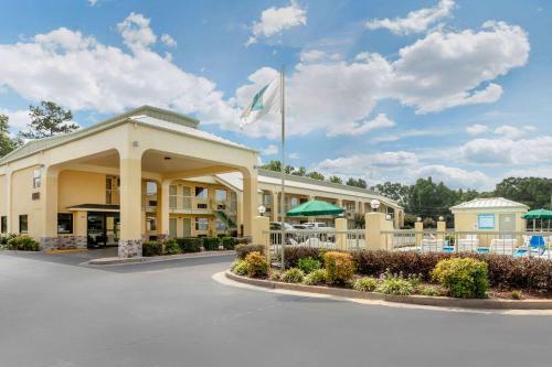 Hotel Comfort Inn Mccomb