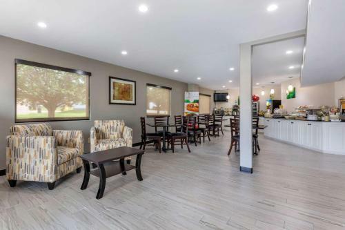 Hotel Comfort Inn Mccomb