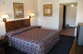 Hotel Boulder Inn And Suites