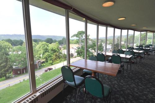 Hotel Hillside Inn