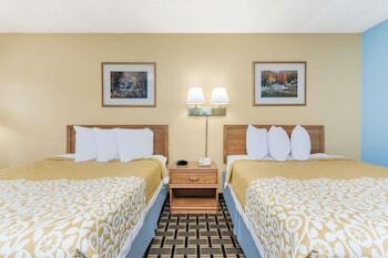 Motel Days Inn Clayton