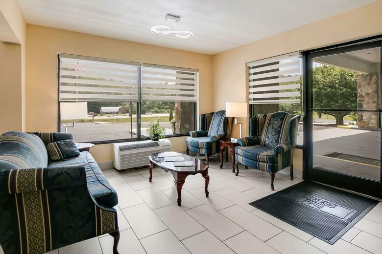 Hotel Quality Inn & Suites Mount Chalet