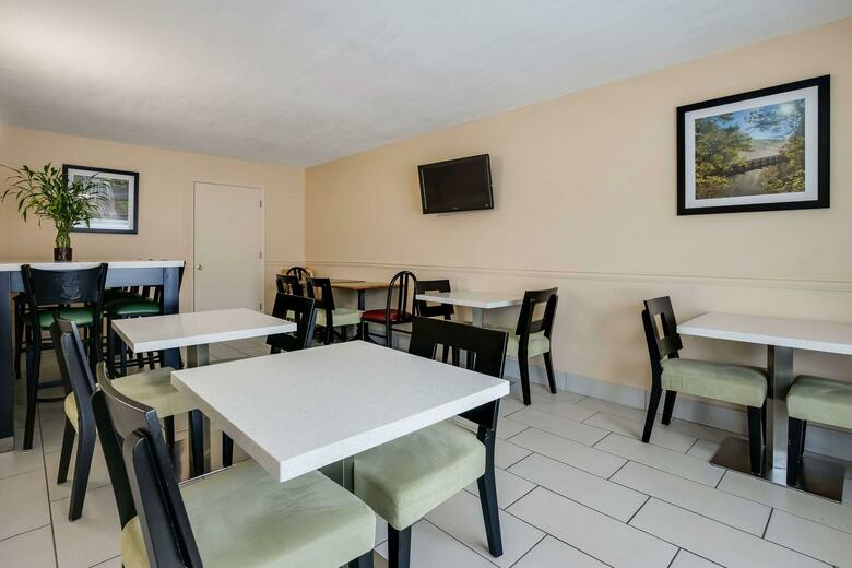 Hotel Quality Inn & Suites Mount Chalet