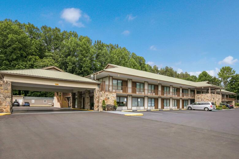 Hotel Quality Inn & Suites Mount Chalet