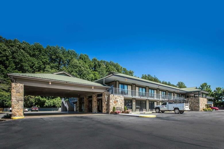 Hotel Quality Inn & Suites Mount Chalet