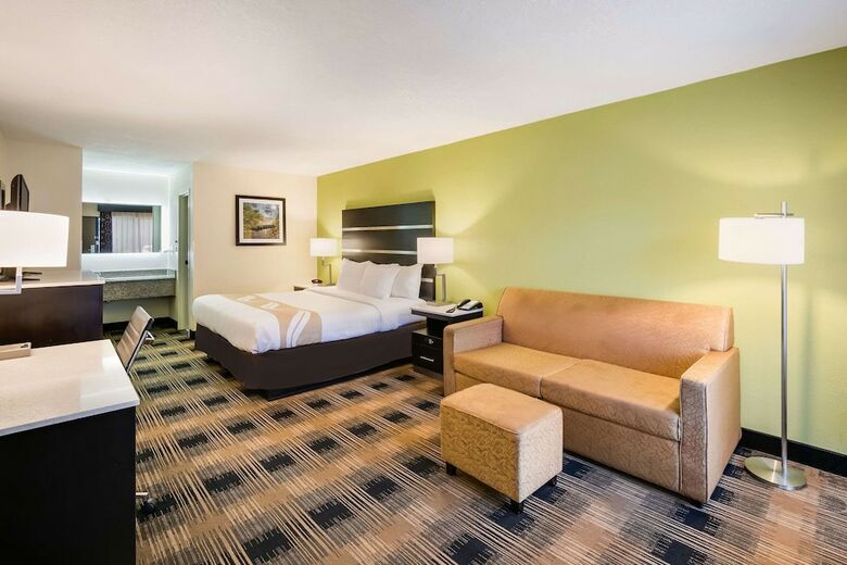 Hotel Quality Inn & Suites Mount Chalet