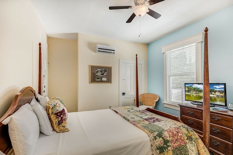 Hotel Lakeside Inn