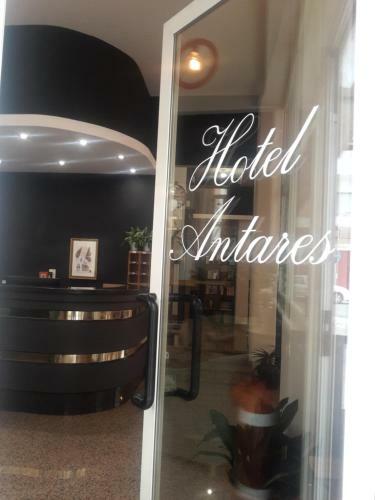 Hotel Antares Garn�