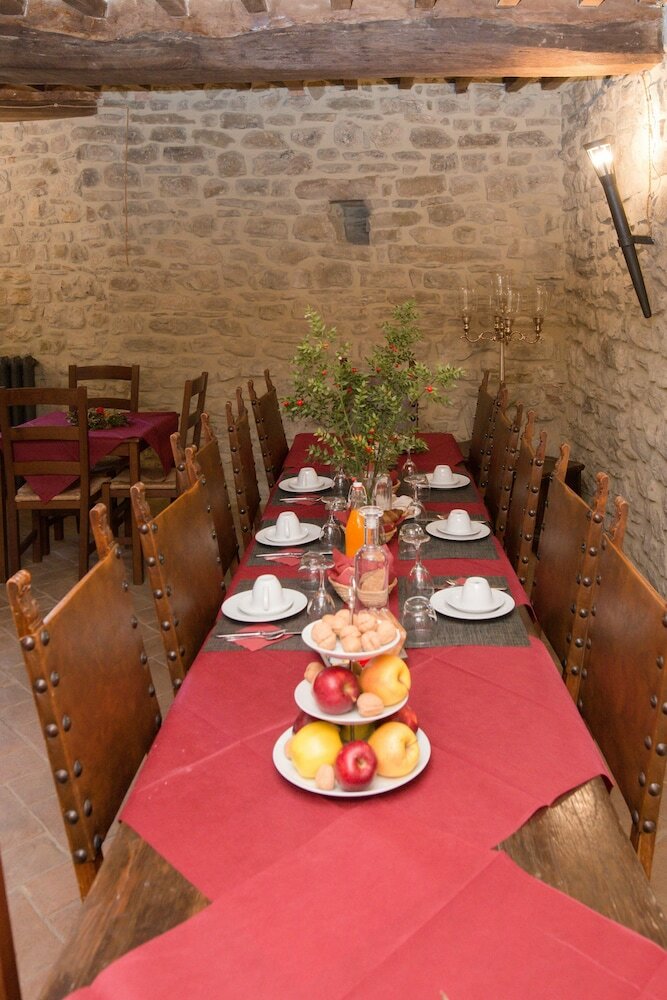 Agroturismo Castello Di Giomici