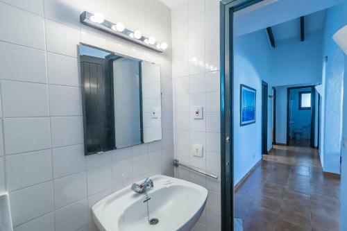 Casa N� 4 (letra P) Complejo Binisafua