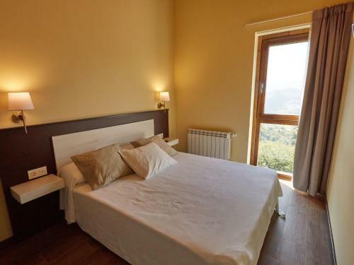 Cozy Mansion In Cangas De Onis With Meadow View