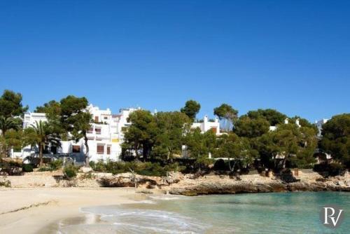 Cala D'or Apartment Sleeps 5 Pool Air Con Wifi