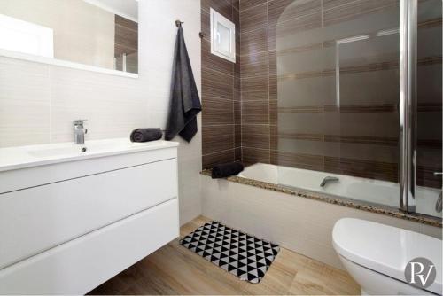Cala D'or Apartment Sleeps 5 Pool Air Con Wifi