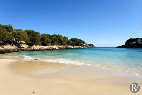 Cala D'or Apartment Sleeps 5 Pool Air Con Wifi