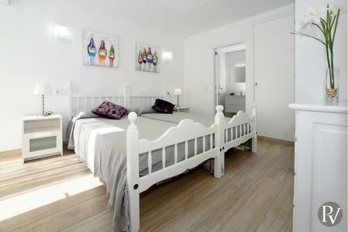 Cala D'or Apartment Sleeps 5 Pool Air Con Wifi