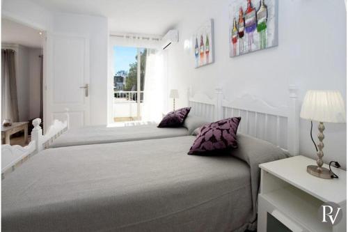 Cala D'or Apartment Sleeps 5 Pool Air Con Wifi