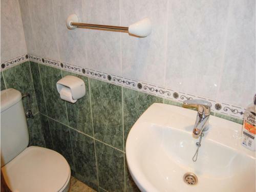 Three-bedroom Holiday Home In Cabrales