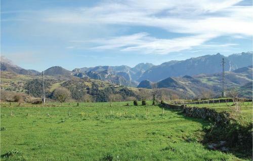 Three-bedroom Holiday Home In Cabrales