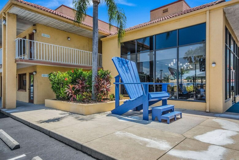 Hotel Howard Johnson - Port Richey