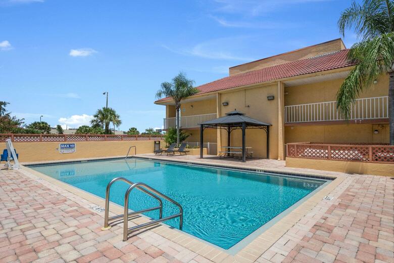 Hotel Howard Johnson - Port Richey