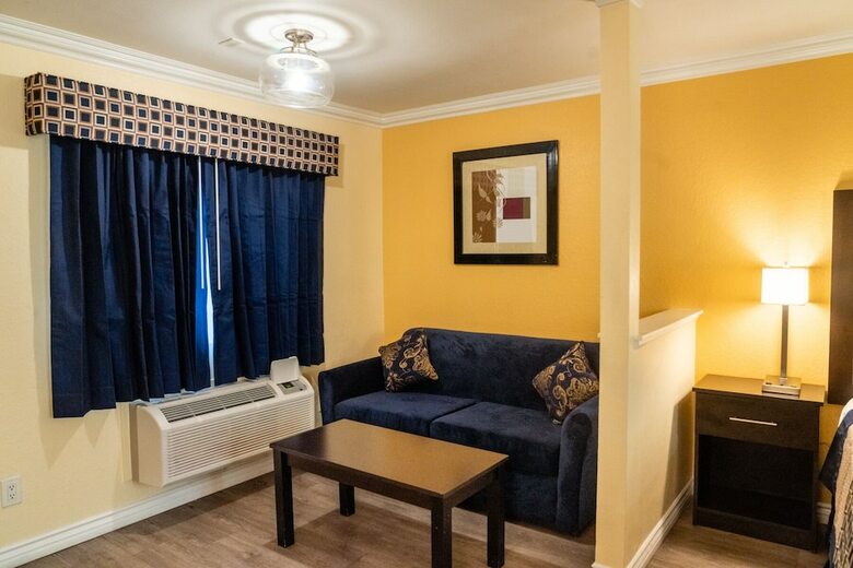 Hotel Rodeway Inn & Suites Colton