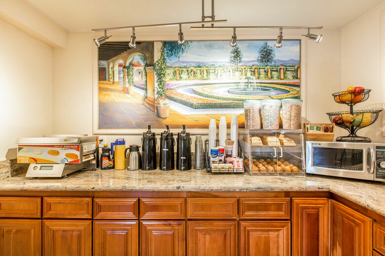 Hotel Rodeway Inn & Suites Colton