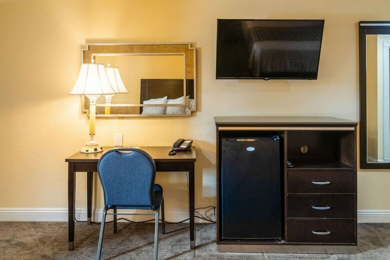 Hotel Rodeway Inn & Suites Colton