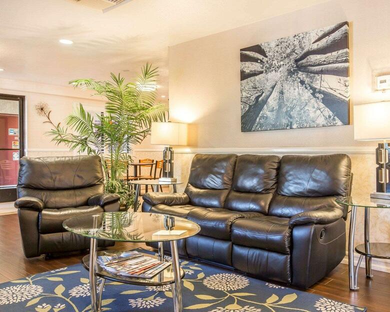 Hotel Rodeway Inn & Suites Colton