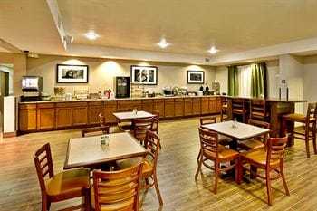 Hotel Country Inn & Suites By Carlson Monroeville