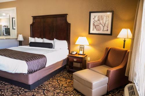 Motel Mockingbird Inn & Suites