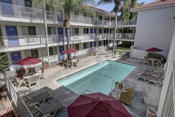 Motel 6 Los Angeles - Bellflower