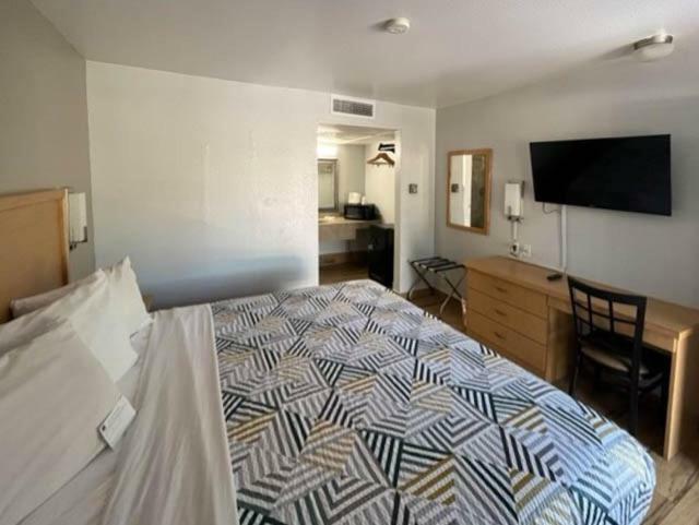 Hotel Travelodge Riviera Beach