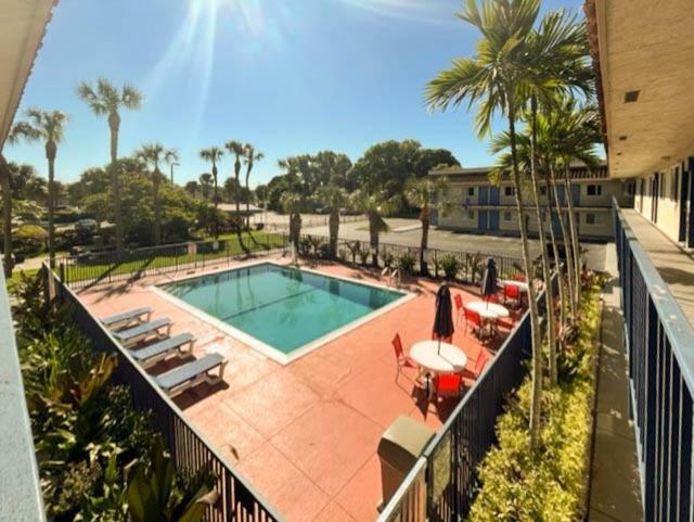 Hotel Travelodge Riviera Beach