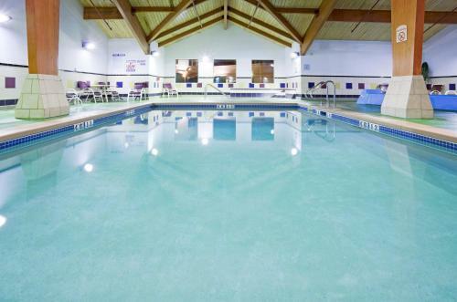 Holiday Inn Conference Center Marshfield, An Ihg Hotel