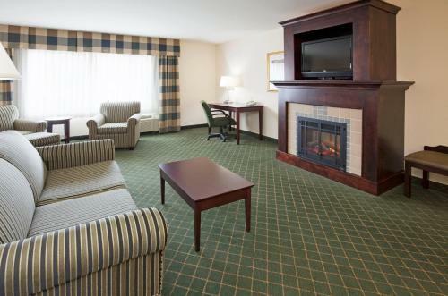 Holiday Inn Conference Center Marshfield, An Ihg Hotel