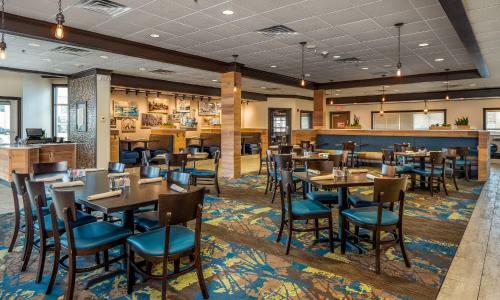 Holiday Inn Conference Center Marshfield, An Ihg Hotel