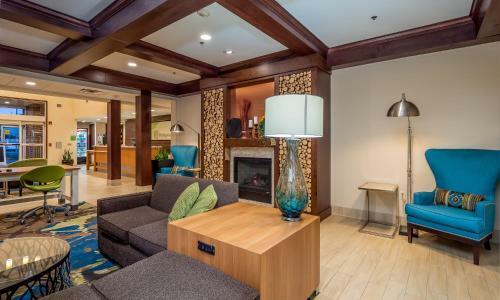 Holiday Inn Conference Center Marshfield, An Ihg Hotel
