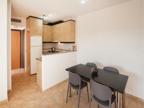 Two-bedroom Apartment In Collados